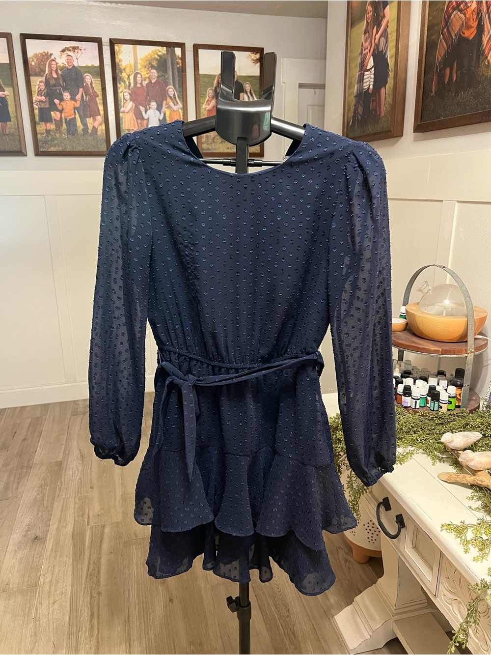 Women's Navy Long-Sleeve Tiered Textured Mini Dress